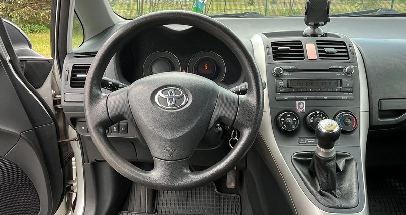 Toyota Auris cena 14000 przebieg: 192962, rok produkcji 2007 z Sępólno Krajeńskie małe 106